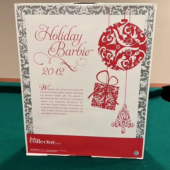 2012 holiday Barbie - Picture 2 of 2